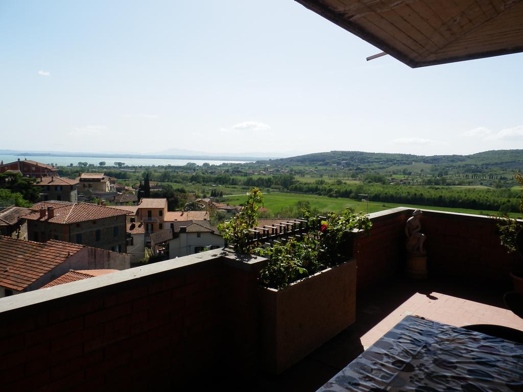 Appartamento Victor Tuoro sul Trasimeno Exteriör bild